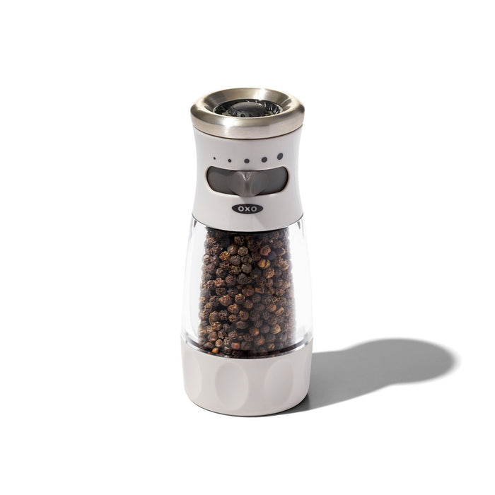 Good Grips Contoured Mess-Free Grinder - Pepper