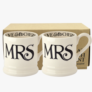 Black Toast Mrs & Mrs Set of 2 1/2 Pint Mugs